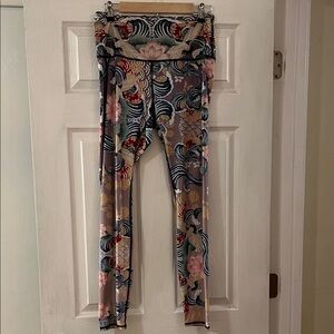 Yoga Democracy Sz L Unique Pattern Leggings